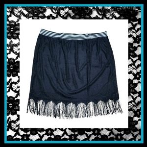 LANE BRYANT ☆ 6TH & LN ☆ SEXY ☆ LACE & FRINGE SKIRT ☆ 26w ☆ NWT